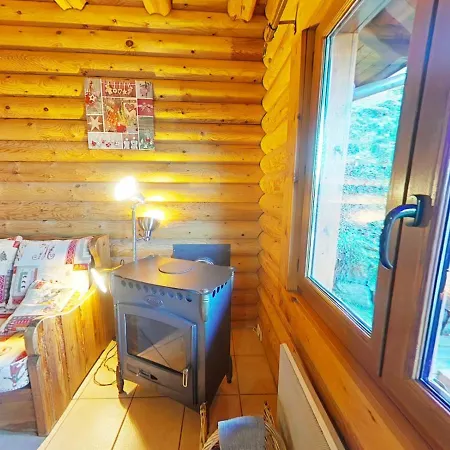 Chalet De La Burotte 茹普特河畔巴斯特尔