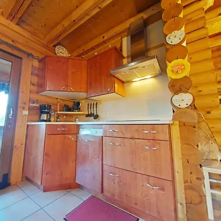 木屋 Chalet De La Burotte 茹普特河畔巴斯特尔